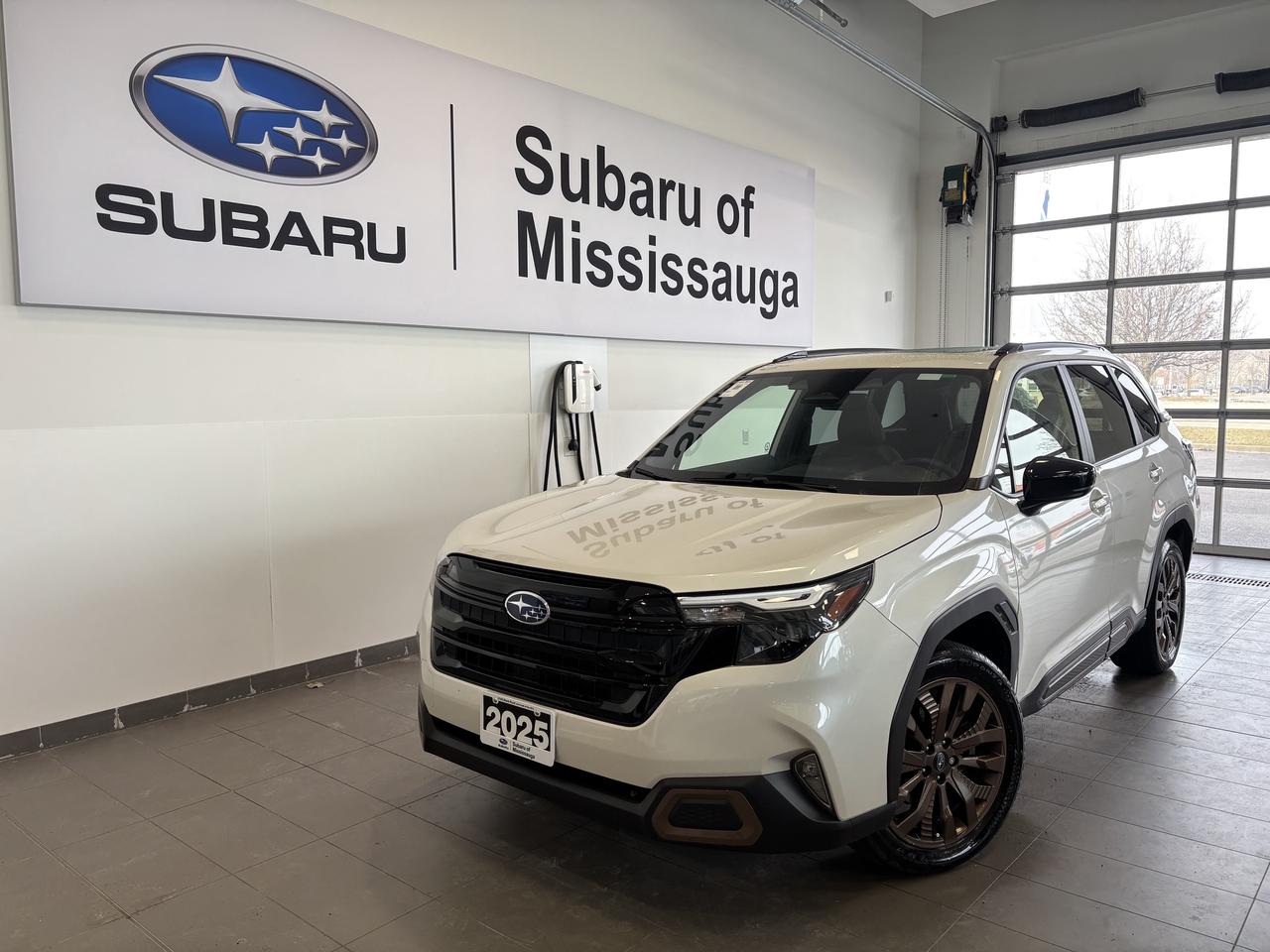 2025 Subaru Forester SPORT   1 OWNER   CLEAN CARFAX   PANO ROOF  CAMERA Photo