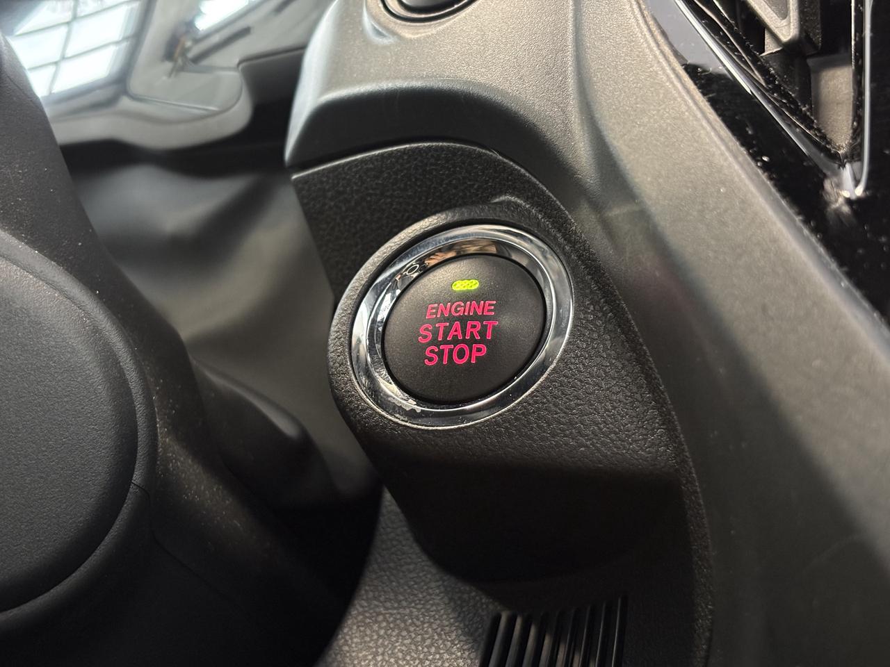 2025 Subaru Forester SPORT   1 OWNER   CLEAN CARFAX   PANO ROOF  CAMERA Photo