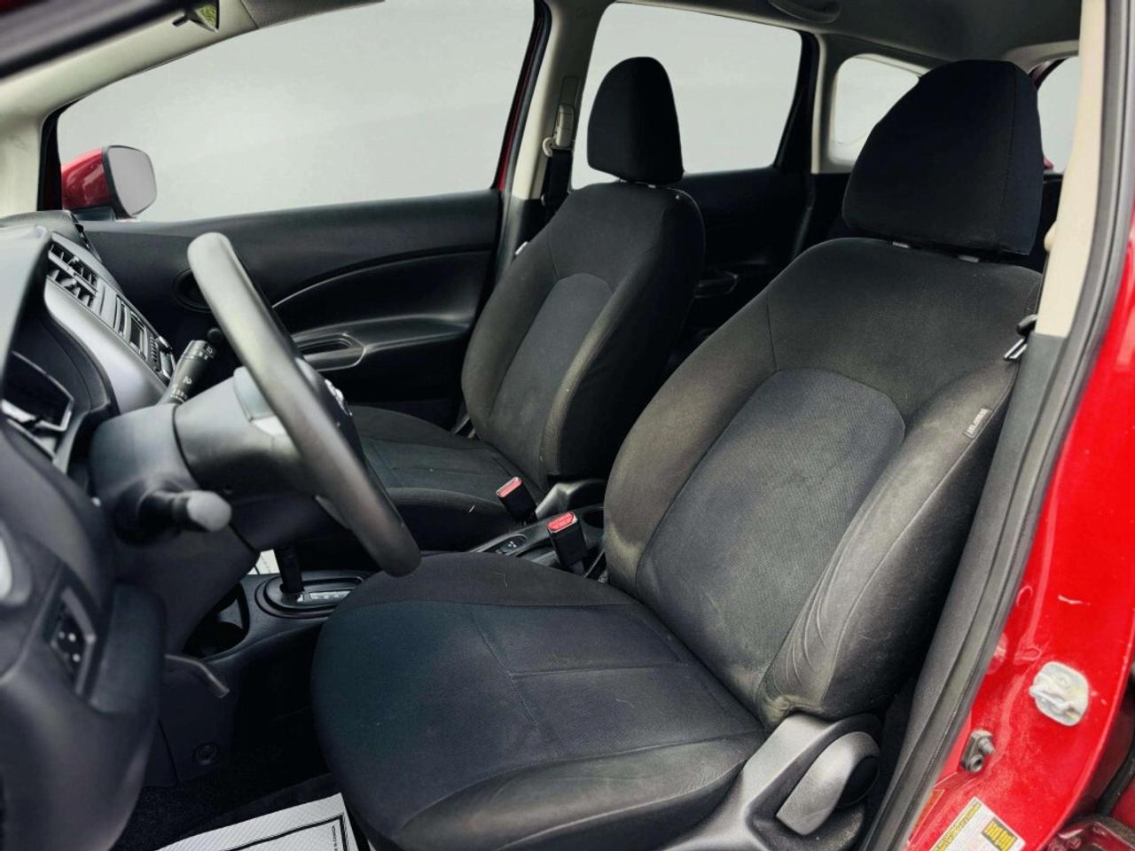 2015 Nissan Versa Note Auto 1.6 S Photo