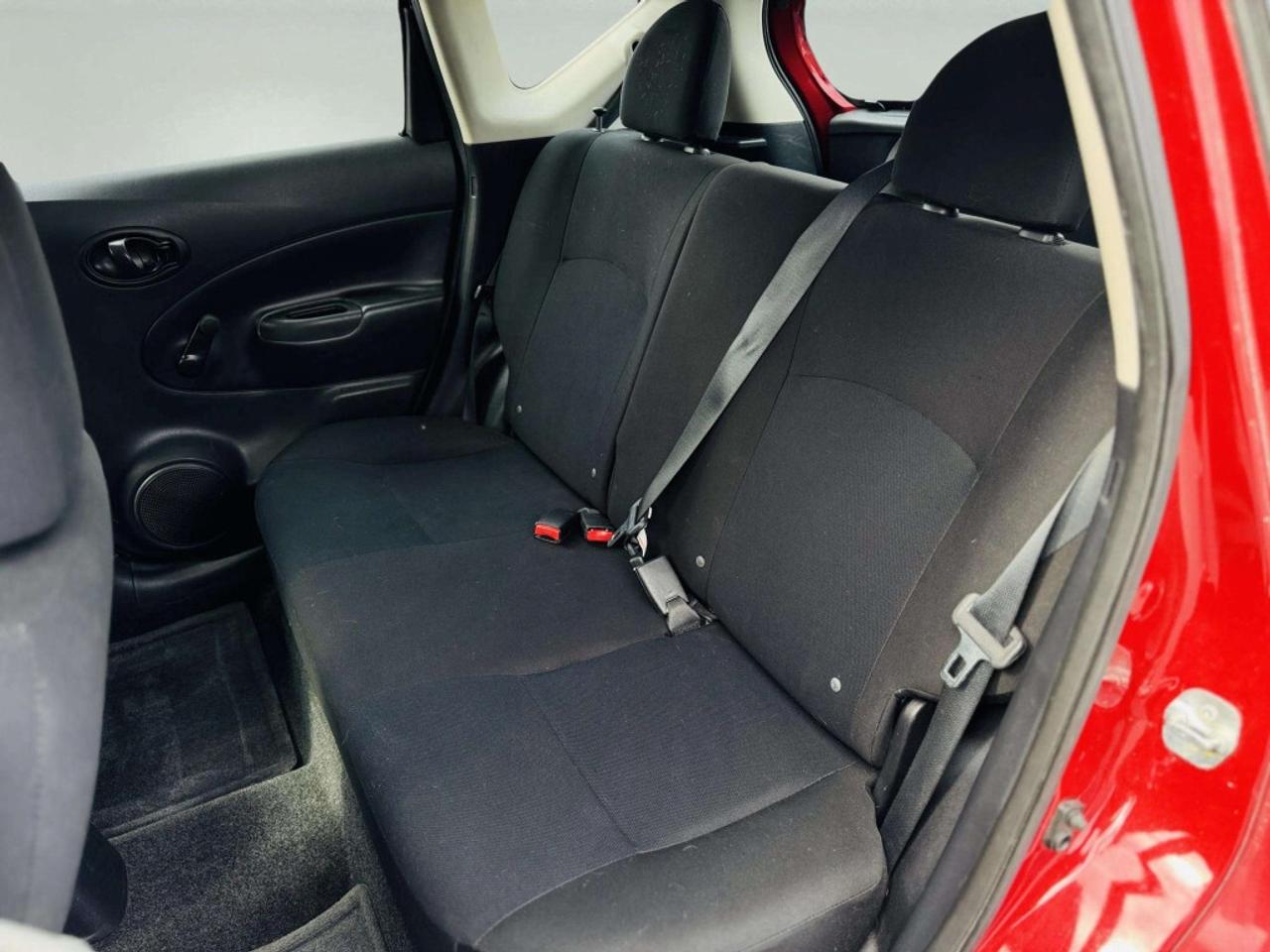 2015 Nissan Versa Note Auto 1.6 S Photo