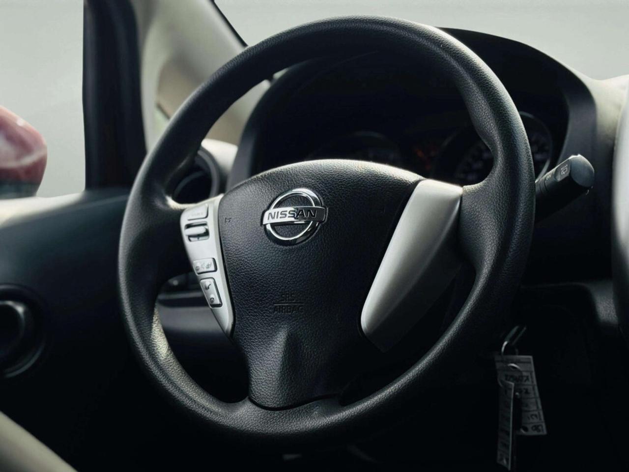 2015 Nissan Versa Note Auto 1.6 S Photo
