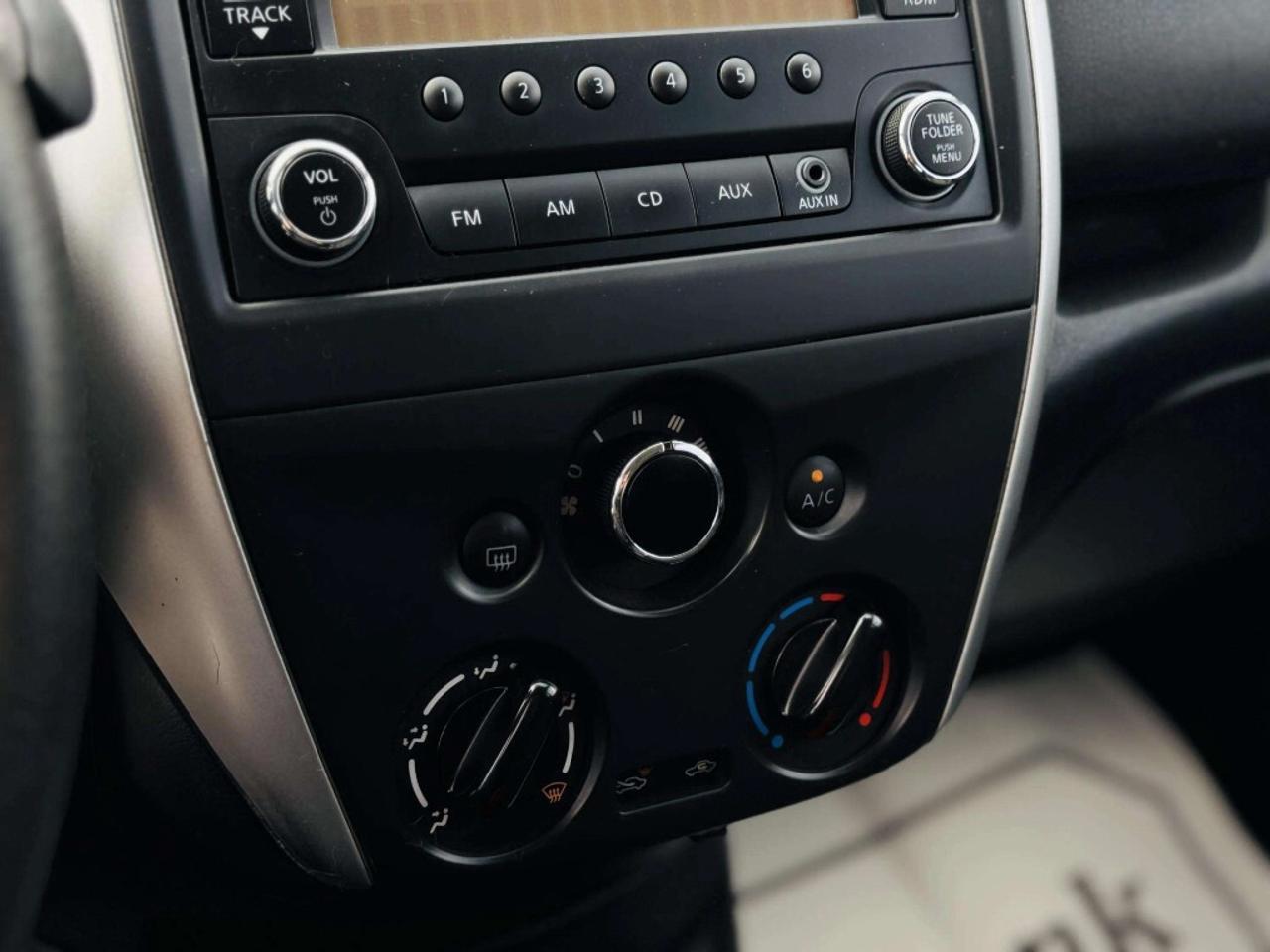 2015 Nissan Versa Note Auto 1.6 S Photo