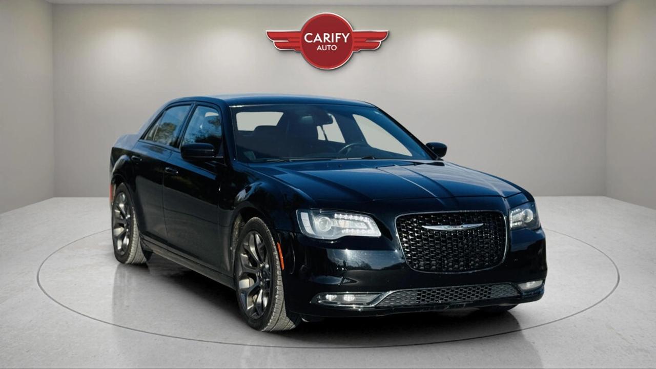 2015 Chrysler 300 S Photo