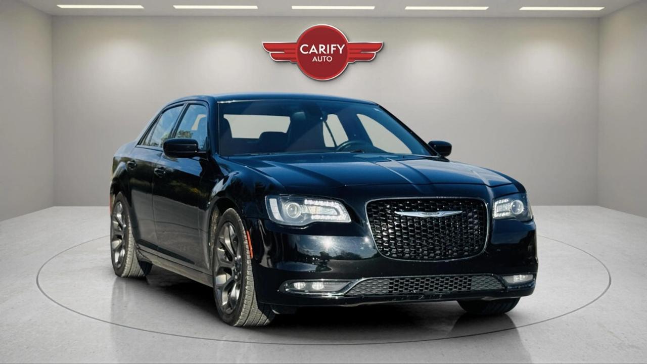 2015 Chrysler 300 S Photo