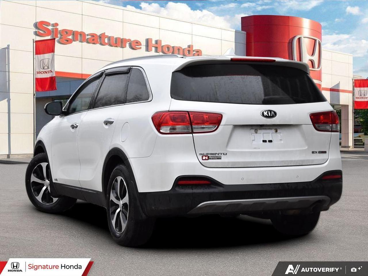2017 Kia Sorento EX Turbo Photo