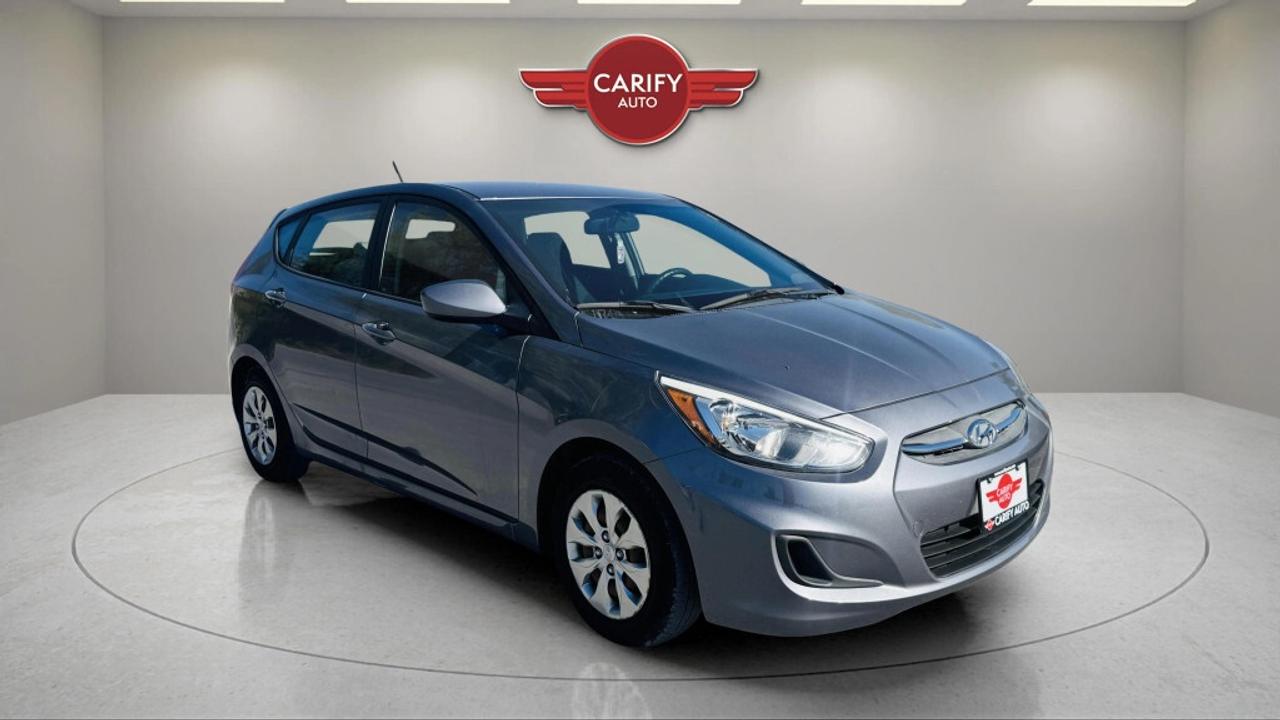 2017 Hyundai Accent Automatic GL Photo2