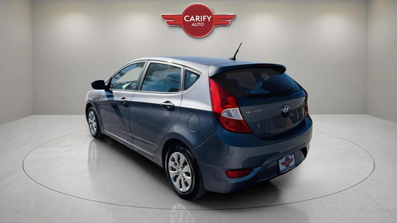 2017 Hyundai Accent Automatic GL Photo