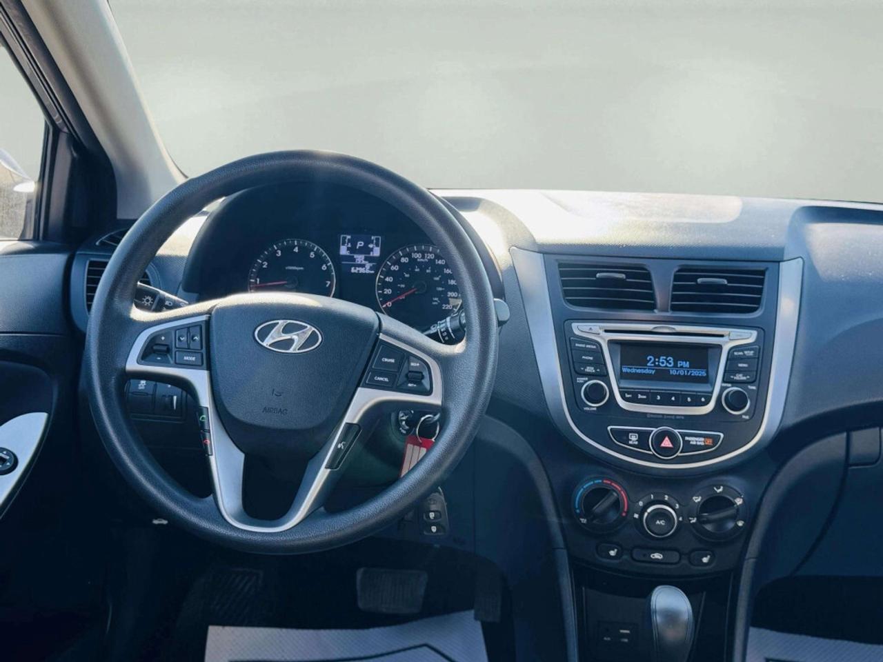 2017 Hyundai Accent Automatic GL Photo