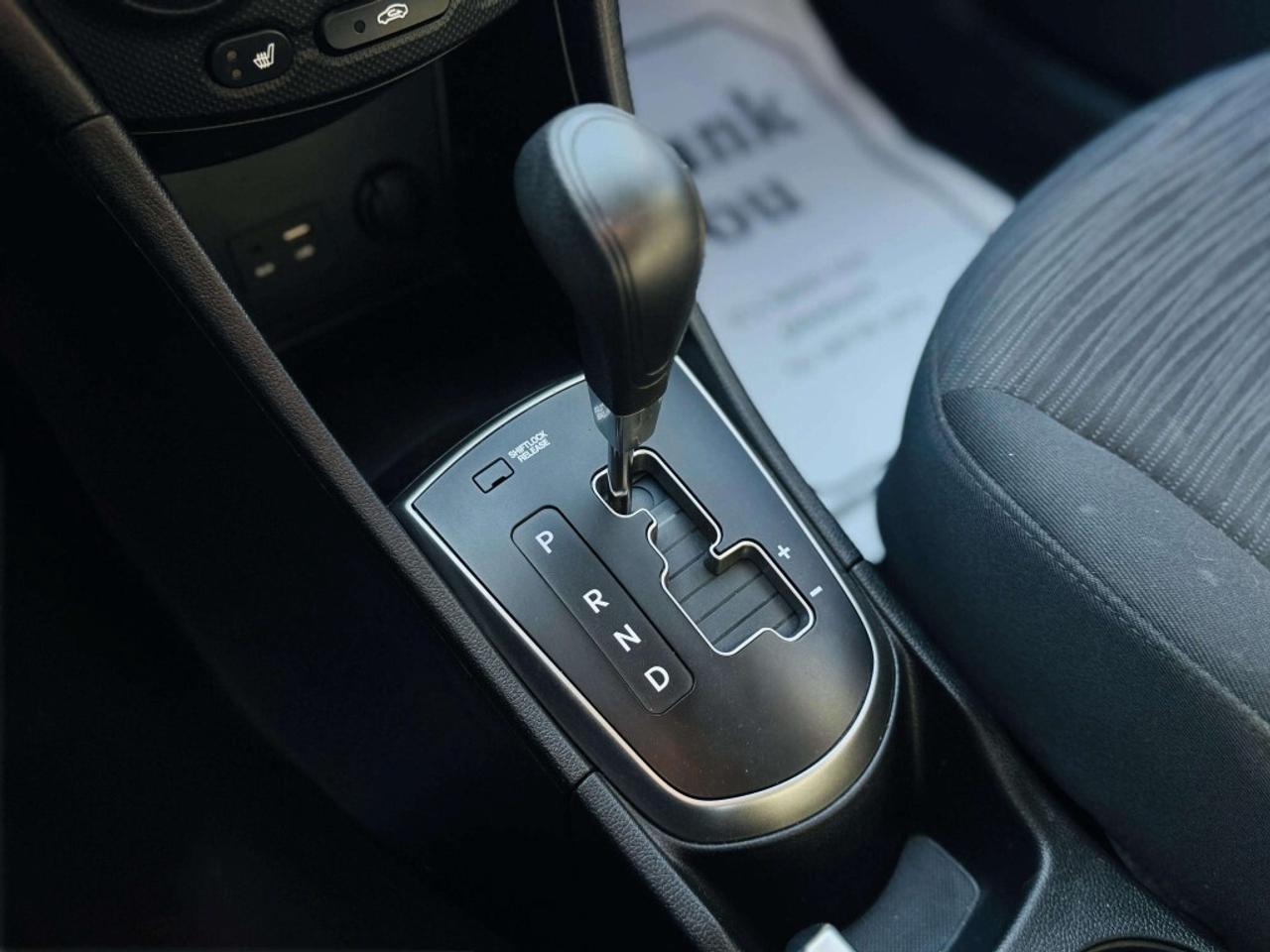 2017 Hyundai Accent Automatic GL Photo