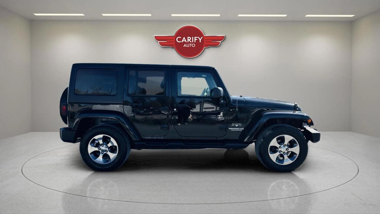 2016 Jeep WRANGLER UNLIMITED Sahara 4dr 4x4 AUTOMATIC Photo