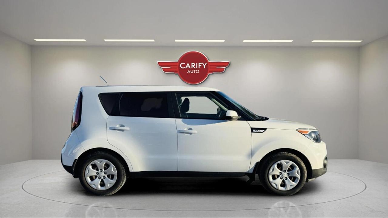 2017 Kia Soul AUTOMATIC LX Photo3