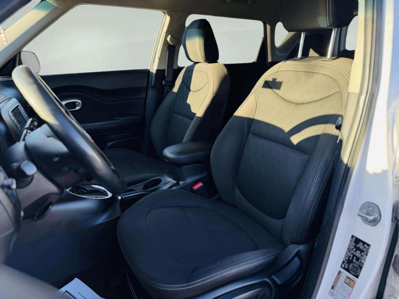 2017 Kia Soul AUTOMATIC LX Photo