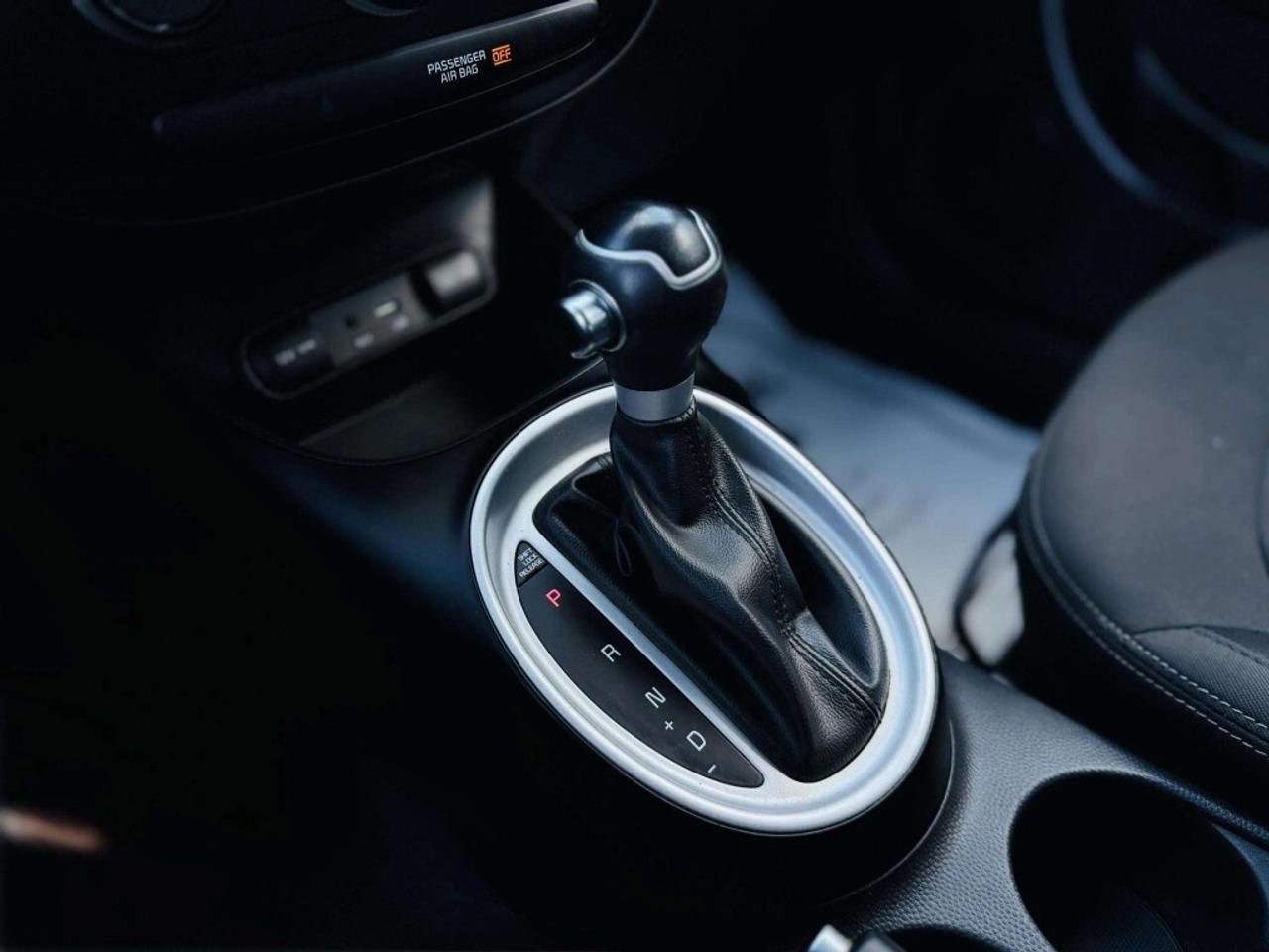 2017 Kia Soul AUTOMATIC LX Photo