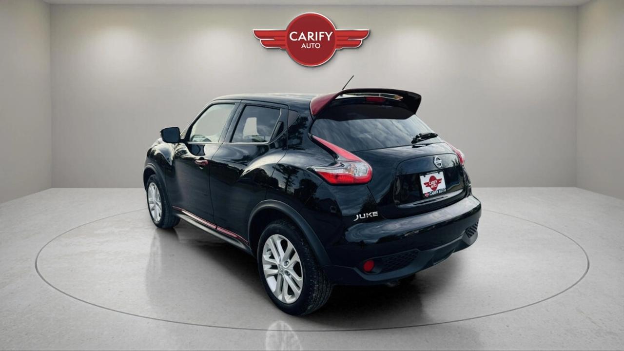 2016 Nissan Juke SV 4dr Front-wheel Drive CVT Photo