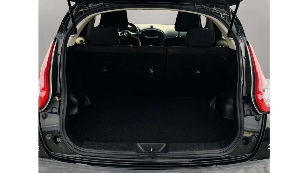 2016 Nissan Juke SV 4dr Front-wheel Drive CVT Photo