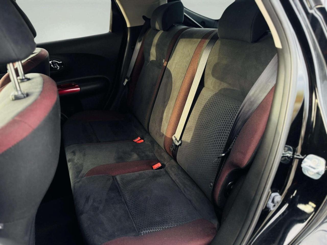 2016 Nissan Juke SV 4dr Front-wheel Drive CVT Photo