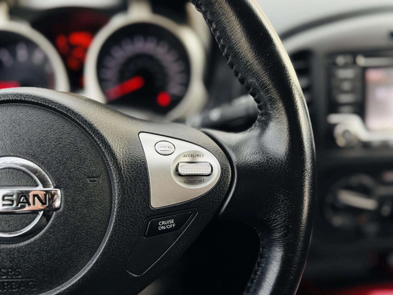 2016 Nissan Juke SV 4dr Front-wheel Drive CVT Photo