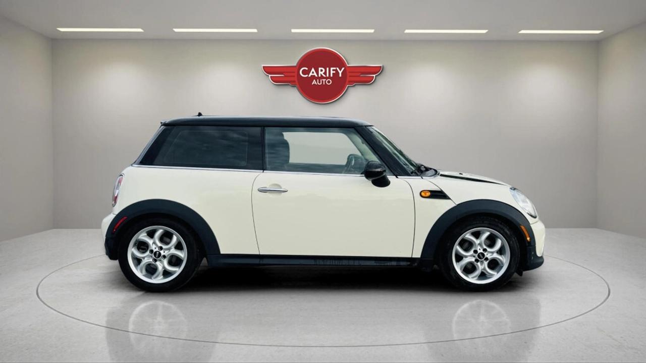 2013 MINI Cooper Hardtop Cooper Hardtop 2dr Cpe Photo3