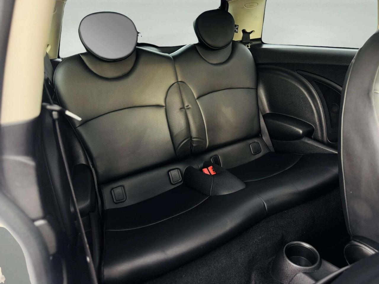 2013 MINI Cooper Hardtop Cooper Hardtop 2dr Cpe Photo