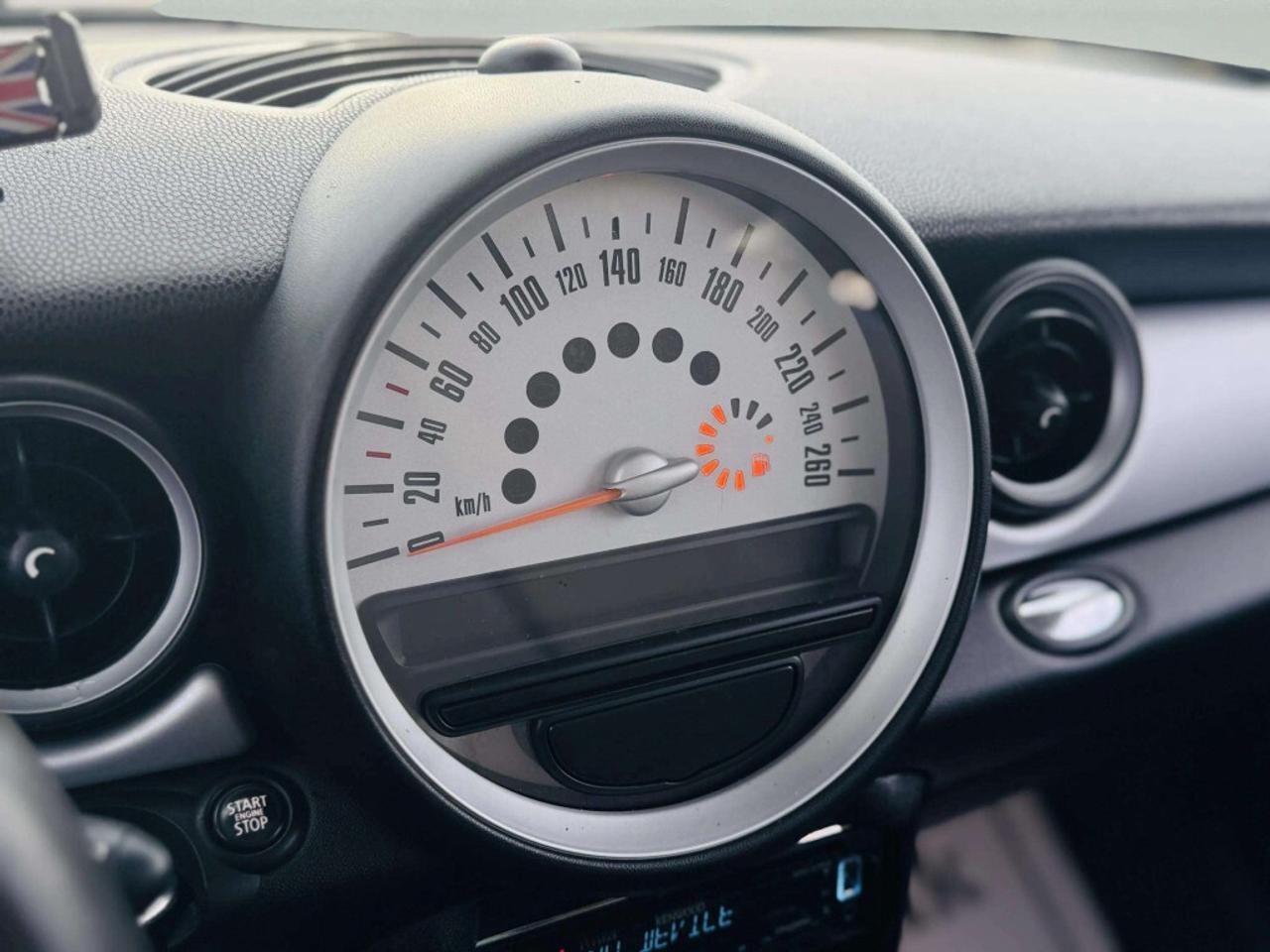 2013 MINI Cooper Hardtop Cooper Hardtop 2dr Cpe Photo