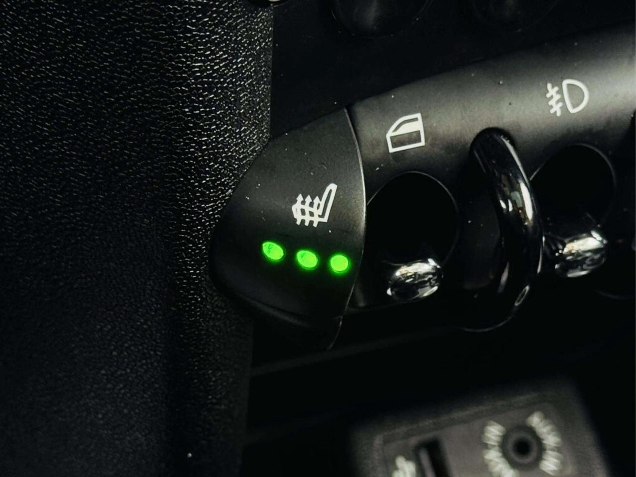 2013 MINI Cooper Hardtop Cooper Hardtop 2dr Cpe Photo