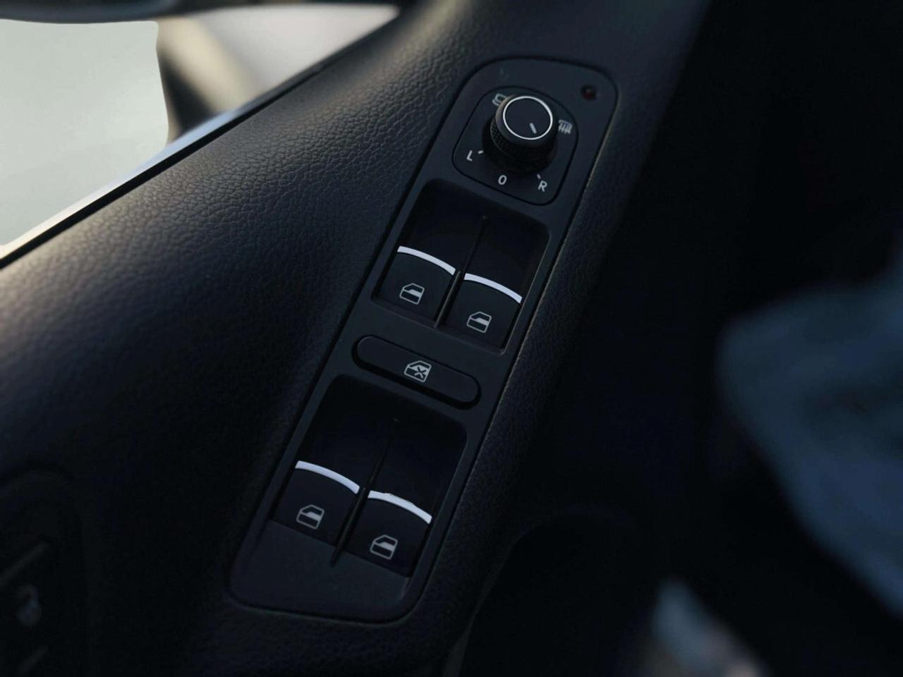 2017 Volkswagen Tiguan 4MOTION 4dr Highline Photo