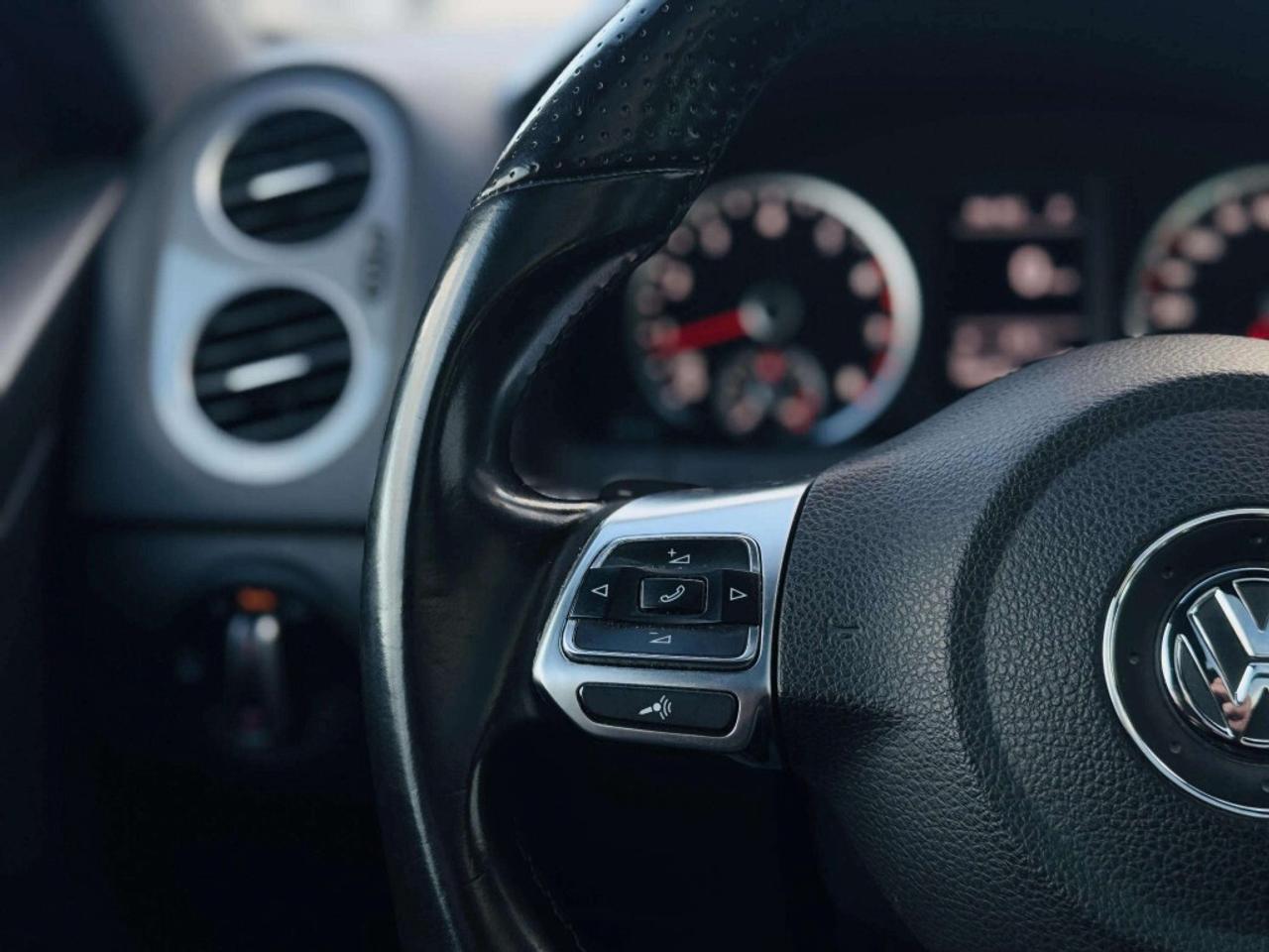 2017 Volkswagen Tiguan 4MOTION 4dr Highline Photo