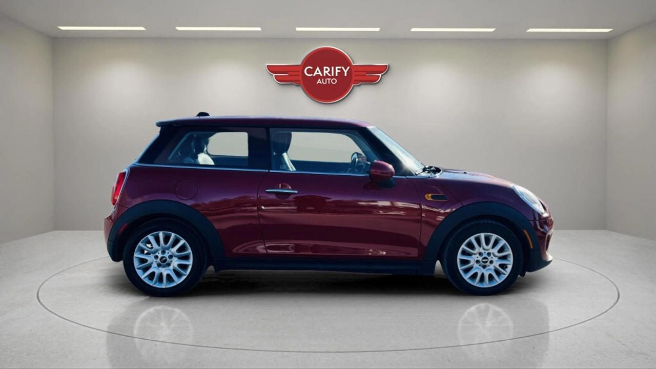 2016 MINI Cooper Hardtop 3dr Hatchback Photo3