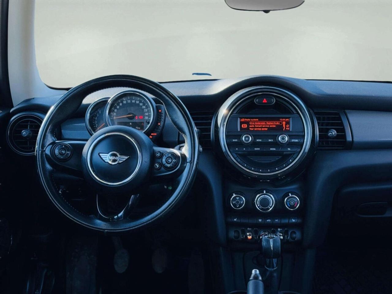 2016 MINI Cooper Hardtop 3dr Hatchback Photo