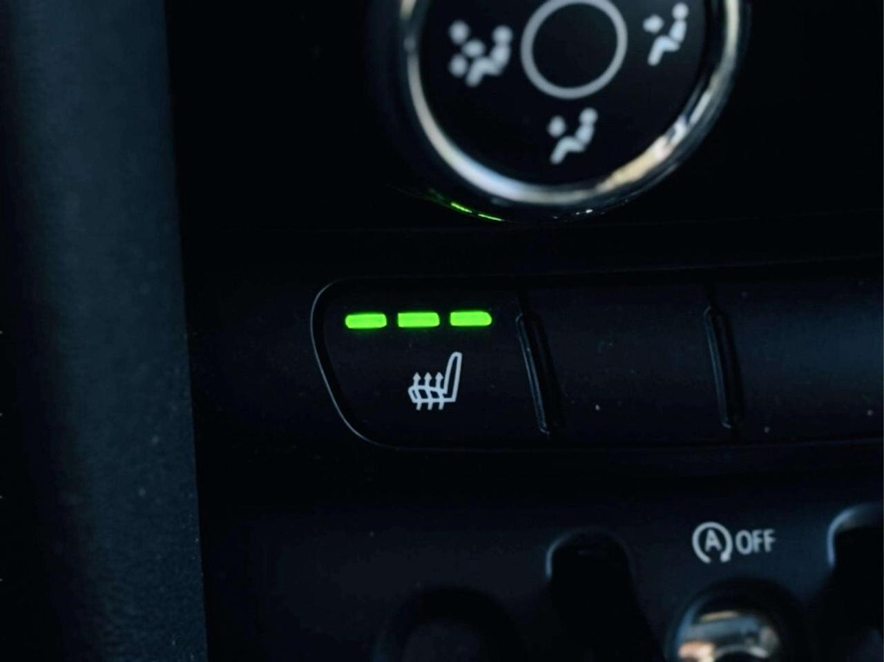 2016 MINI Cooper Hardtop 3dr Hatchback Photo