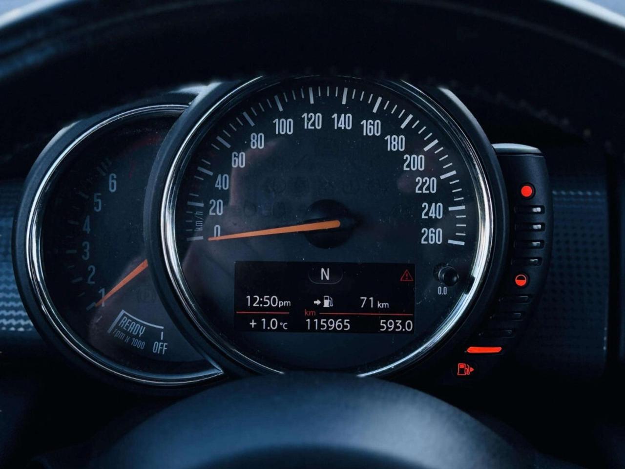 2016 MINI Cooper Hardtop 3dr Hatchback Photo