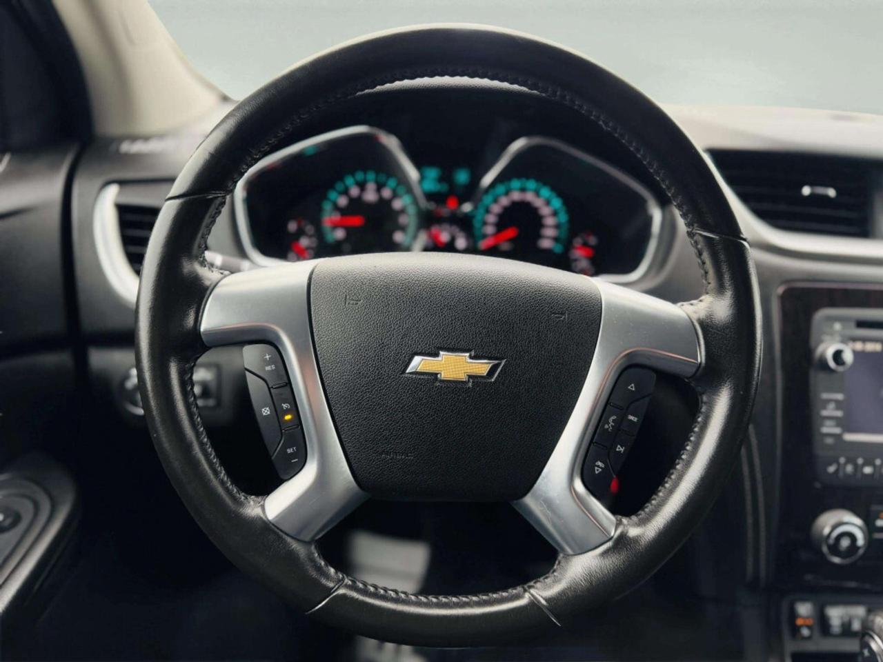 2017 Chevrolet Traverse AWD 4dr LT Photo