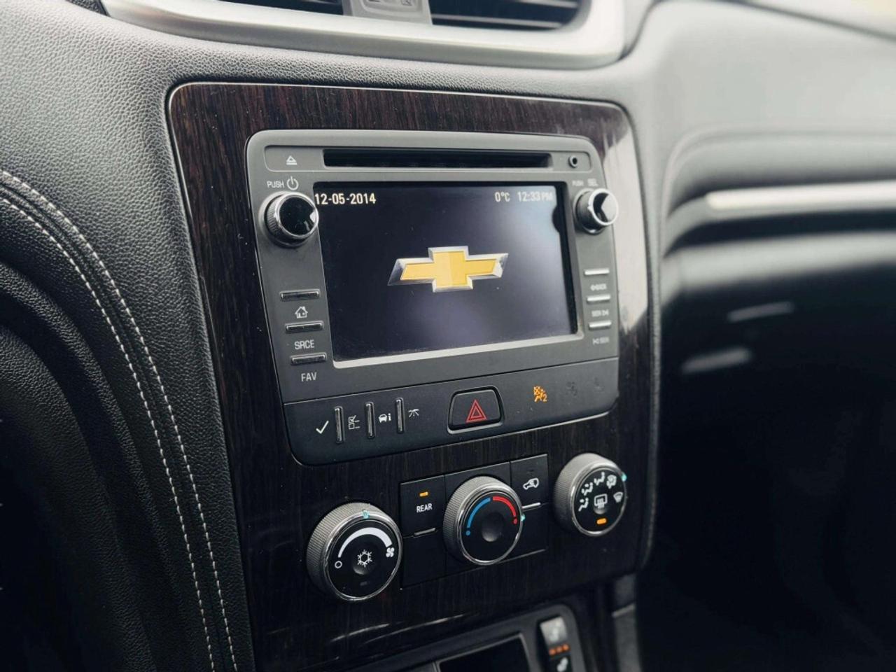 2017 Chevrolet Traverse AWD 4dr LT Photo