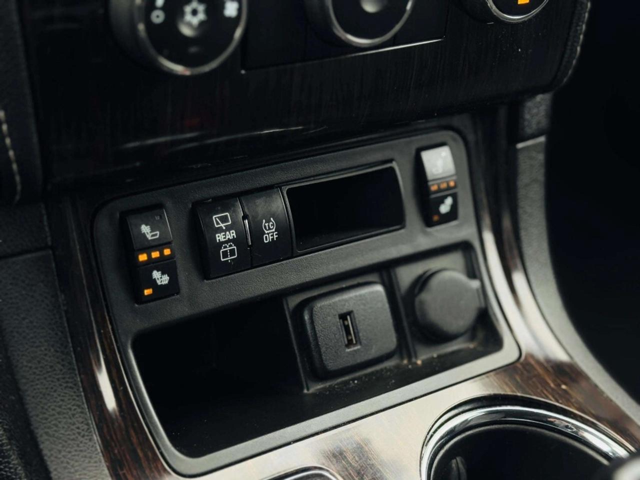 2017 Chevrolet Traverse AWD 4dr LT Photo