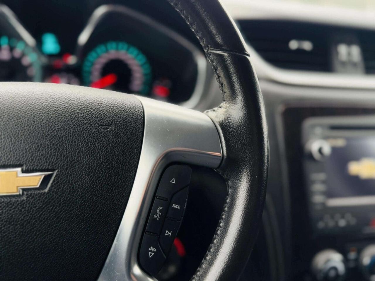 2017 Chevrolet Traverse AWD 4dr LT Photo