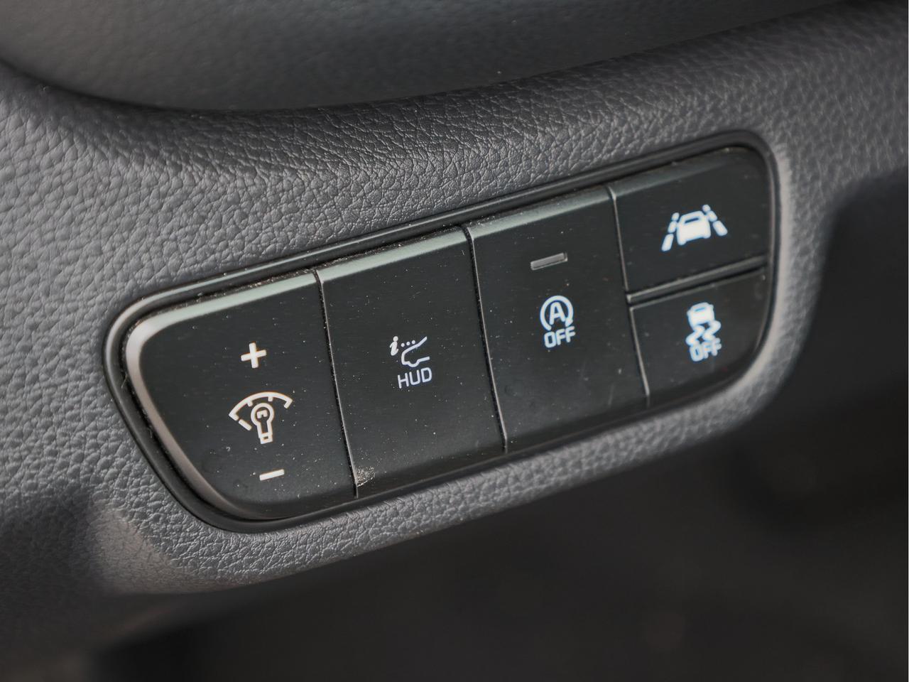 2021 Kia Seltos SX AWD   Navigation   Ventilated Seat   HUD Photo