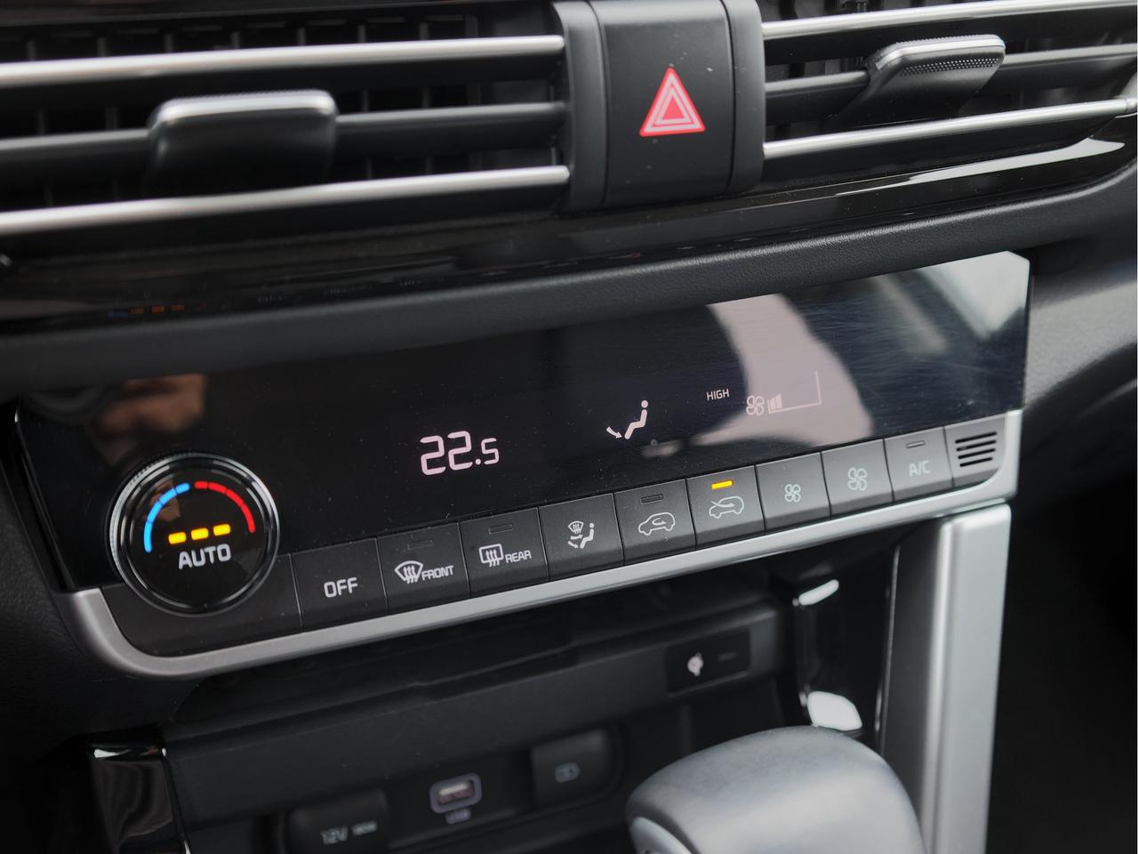 2021 Kia Seltos SX AWD   Navigation   Ventilated Seat   HUD Photo