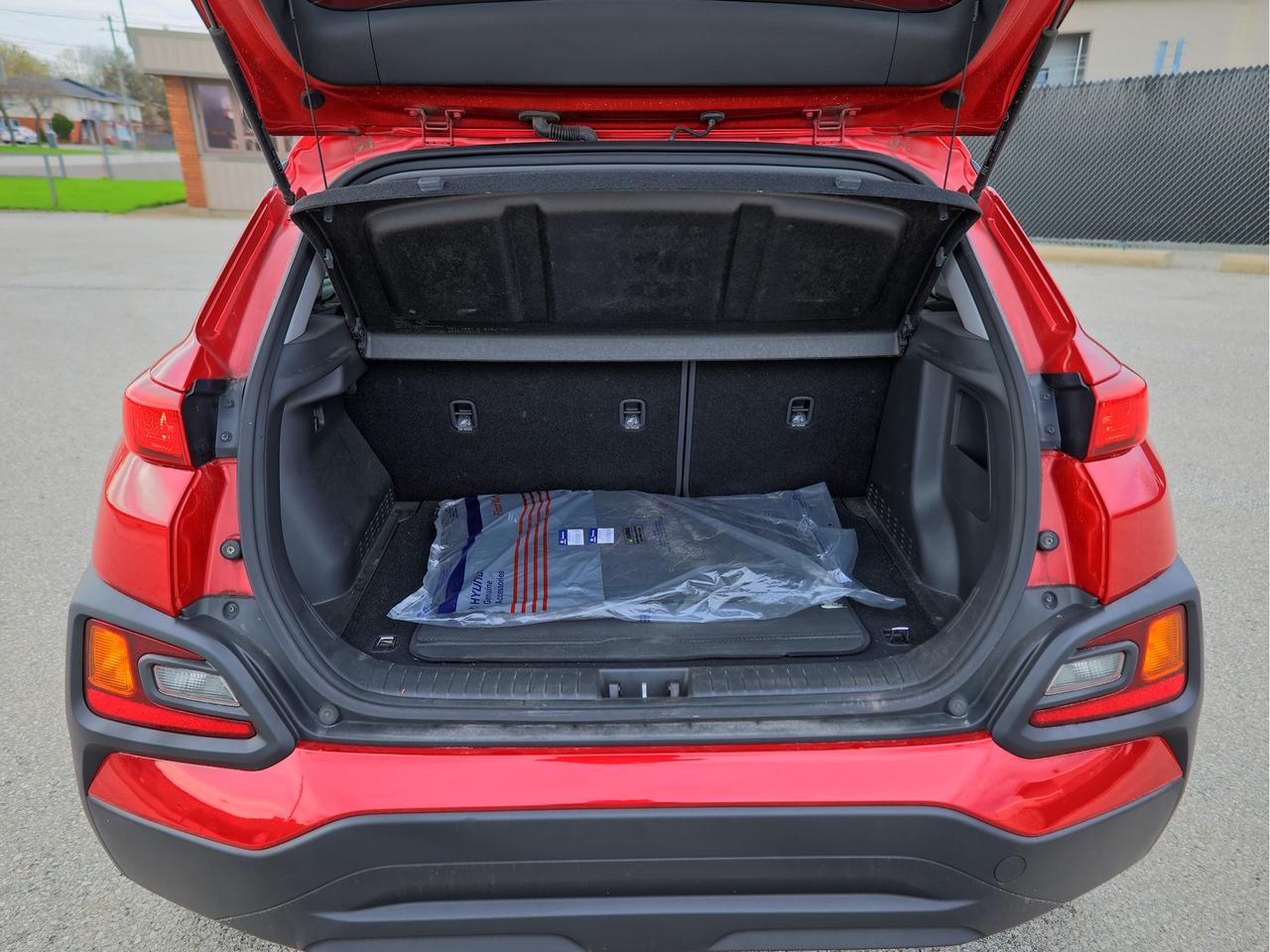 2021 Hyundai KONA Luxury AWD   Leather   Sunroof   Radar Cruise Photo