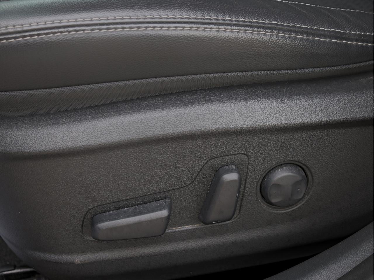 2021 Hyundai KONA Luxury AWD   Leather   Sunroof   Radar Cruise Photo