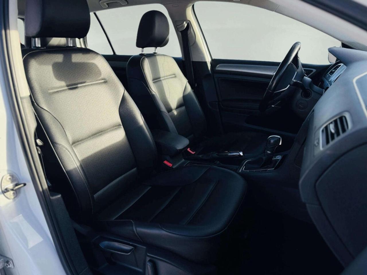 2016 Volkswagen Golf 5dr HB Auto 1.8 TSI Trendline Photo