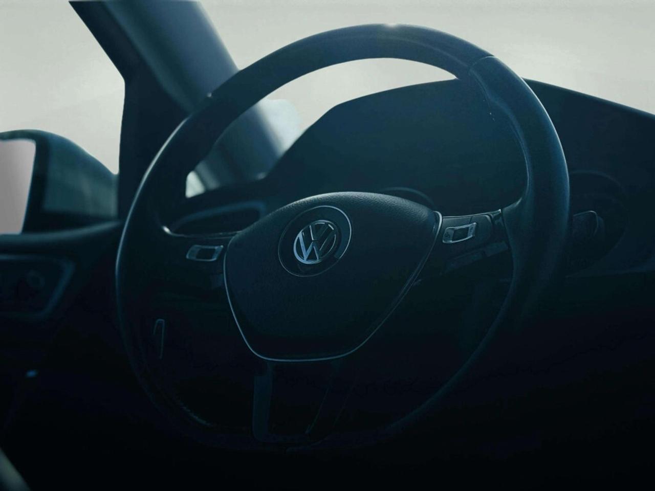 2016 Volkswagen Golf 5dr HB Auto 1.8 TSI Trendline Photo