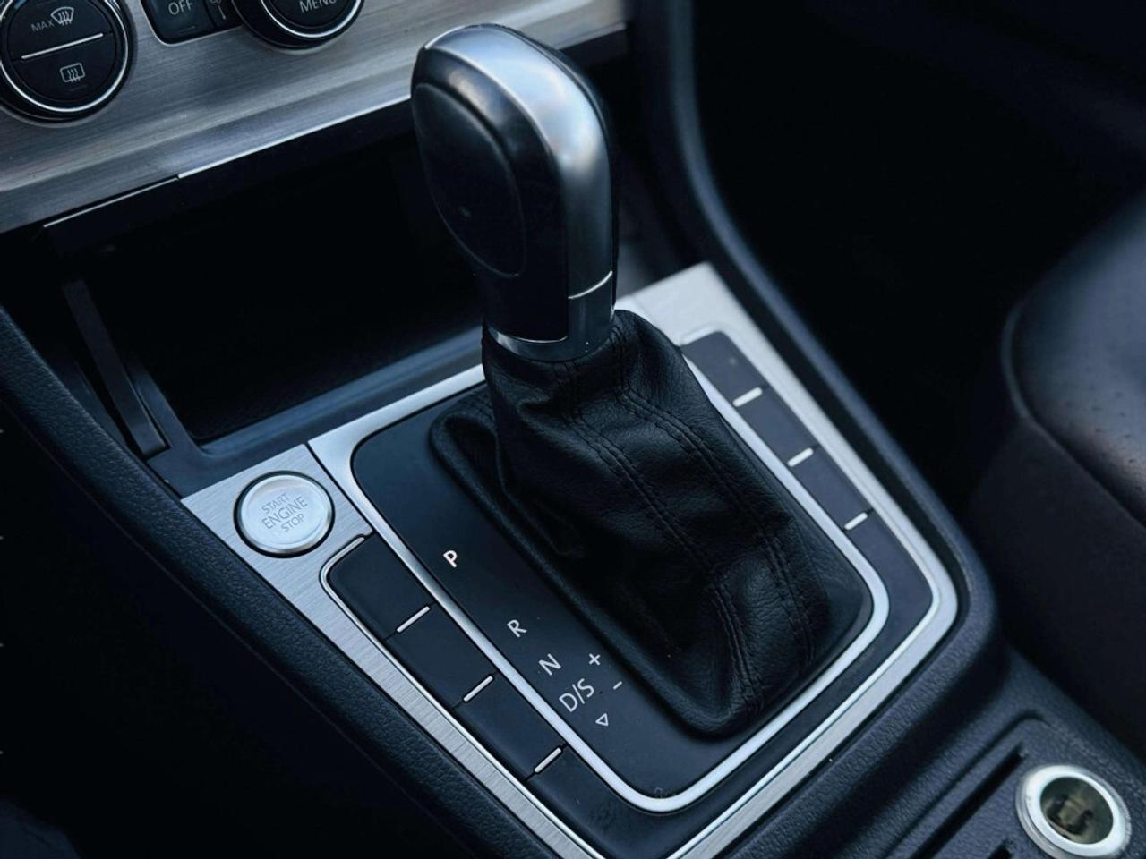 2016 Volkswagen Golf 5dr HB Auto 1.8 TSI Trendline Photo