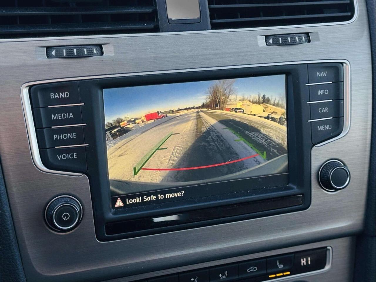 2016 Volkswagen Golf 5dr HB Auto 1.8 TSI Trendline Photo