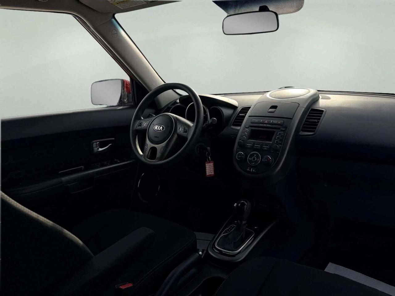 2013 Kia Soul + Photo