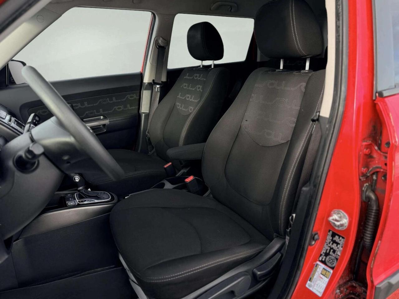 2013 Kia Soul + Photo