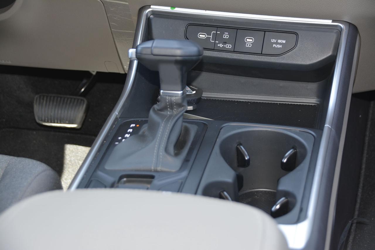 2026 Kia Carnival LX Photo