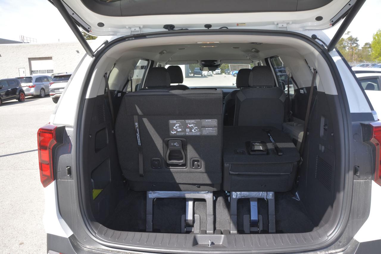 2026 Kia Carnival LX Photo