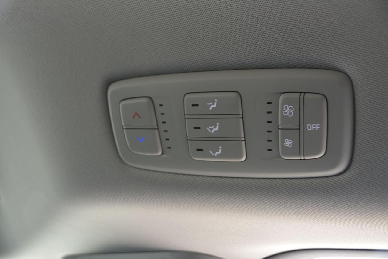 2026 Kia Carnival LX Photo