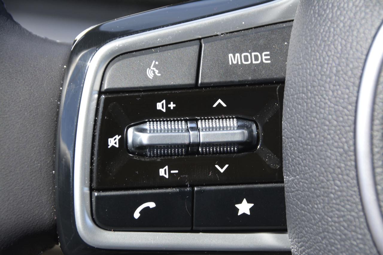 2026 Kia Carnival LX Photo