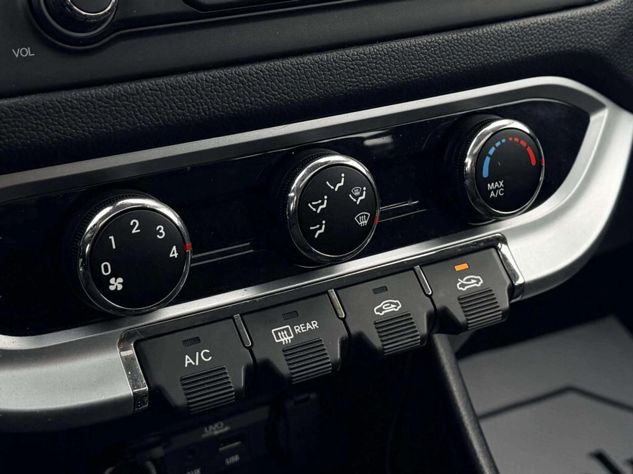 2015 Kia Rio 5dr HB Auto EX Photo